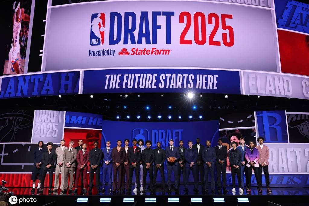 25届乐透秀出炉:弗拉格状元哈珀榜眼 爵士跳选贝利